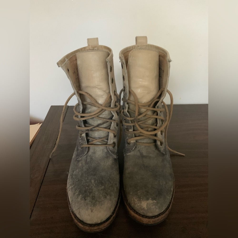 Fry boots